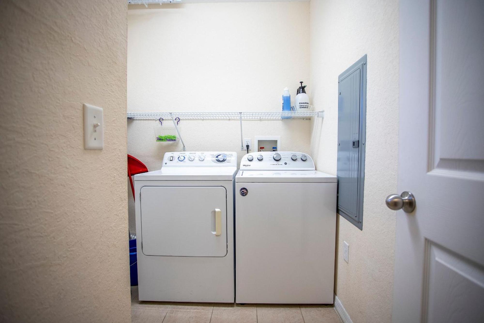 Modern 3br Near W/ Perks Apartment
