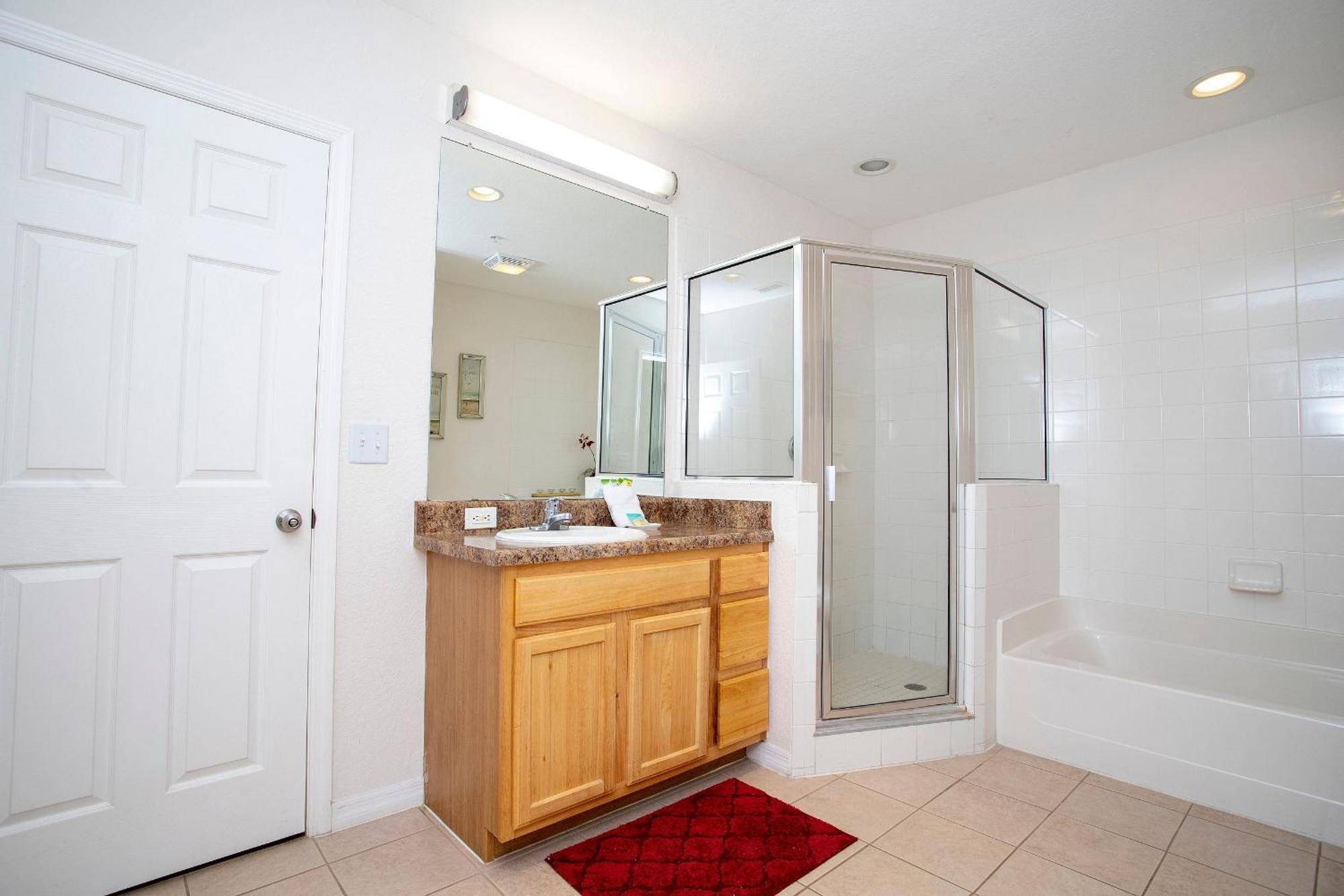 Apartment Modern 3br Near W/ Perks Kissimmee