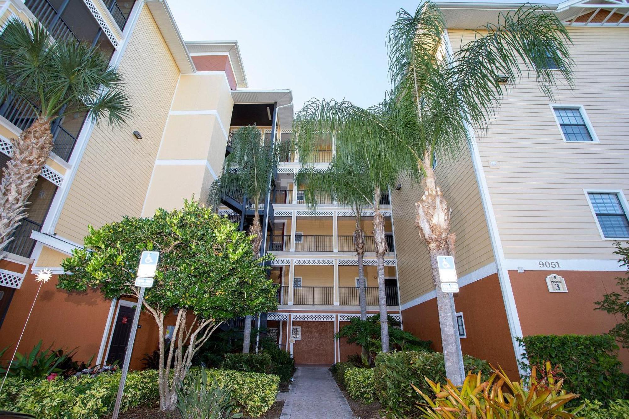 Modern 3br Near W/ Perks Kissimmee